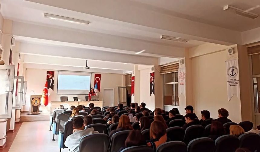 Sinop’ta öğrencilere kadına şiddetle mücadele semineri