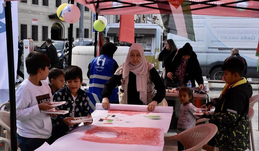 'Filistinli Çocuklar için Çiz' etkinliği düzenlendi