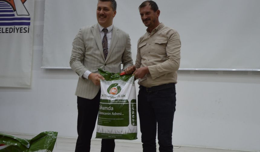 Selden etkilenen üreticilere buğday ve gübre desteği verildi