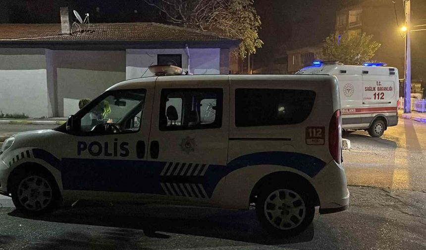 18 yaşındaki genç bıçaklı saldırıda yaralandı
