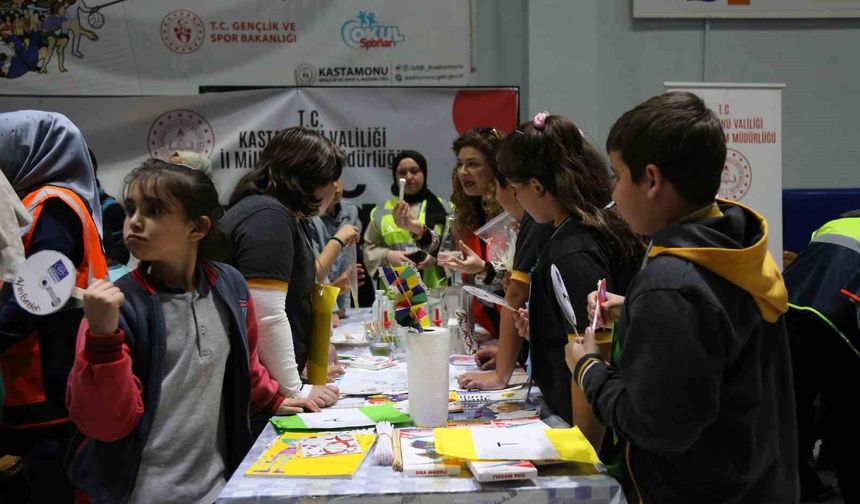 Binlerce öğrenci bilim ve teknolojiyle buluştu
