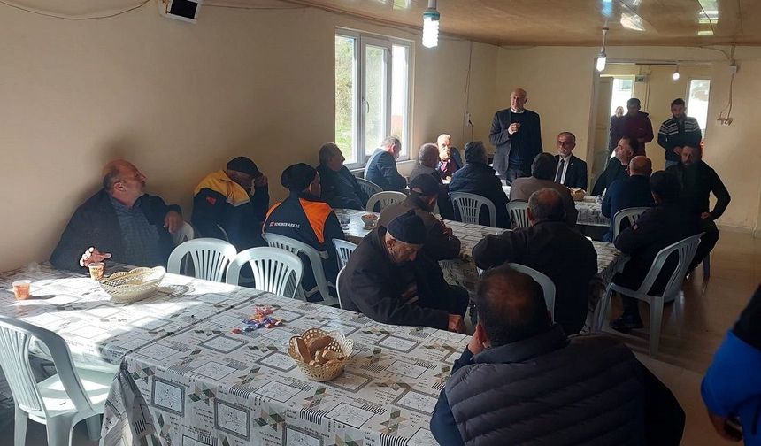 Sinop Yeniden Refah Partisi, kahvaltıda vatandaşla buluştu