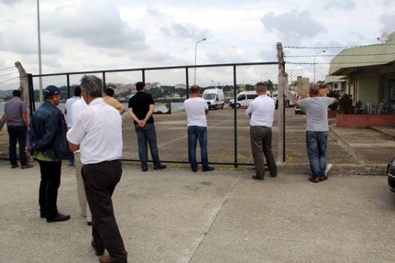 Edinilen bilgiye göre, dün gece Yavuz'a (35), ulaşamayan arkadaşları polisten yardım istedi. Harekete geçen ekipler Ada Mahallesi Sis Düdüğü mevkisinde Yavuz'un terk edilmiş aracını buldu.