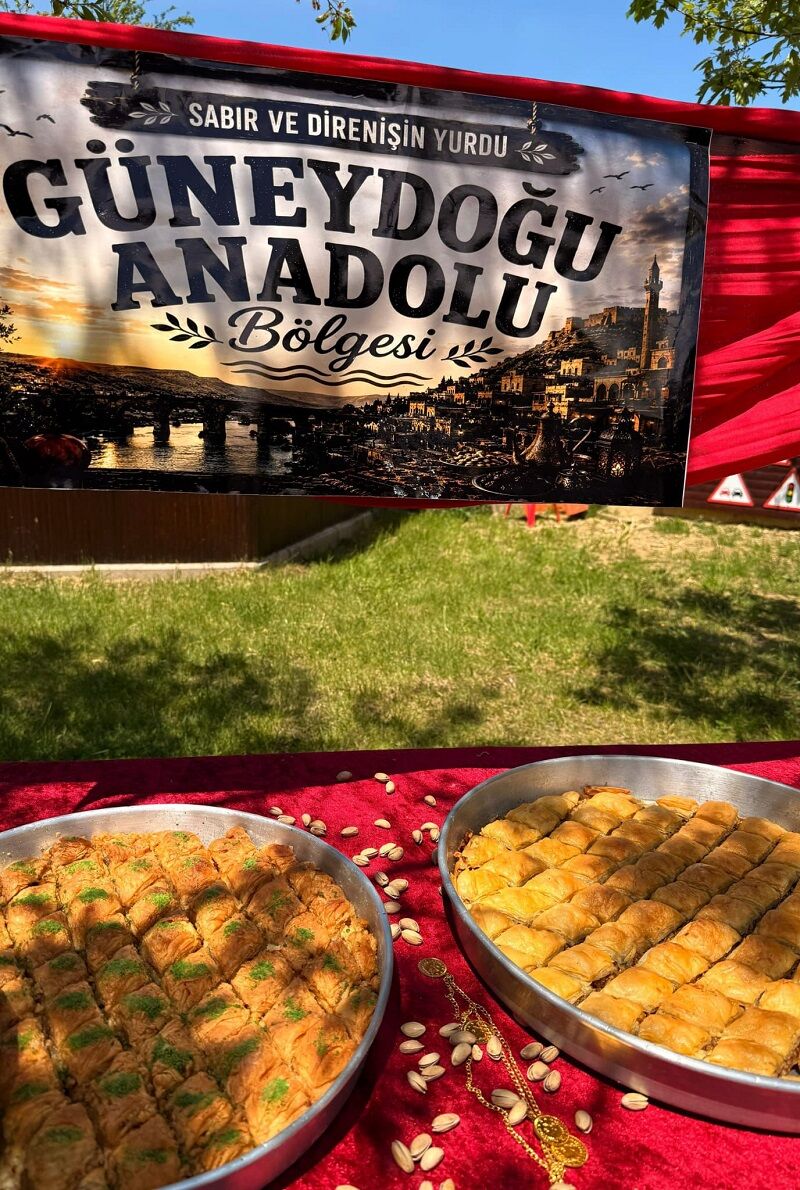 Baklava yapımı